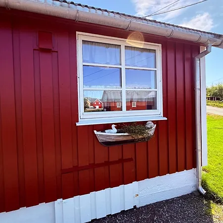 Cozy Seaside Cabin In The Heart Of Bud * Bud
